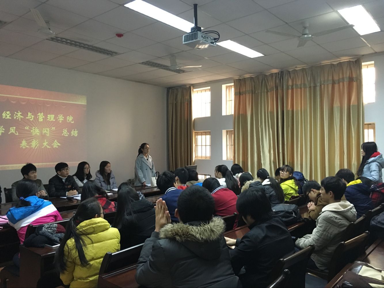 QQ图片20151229153835.jpg